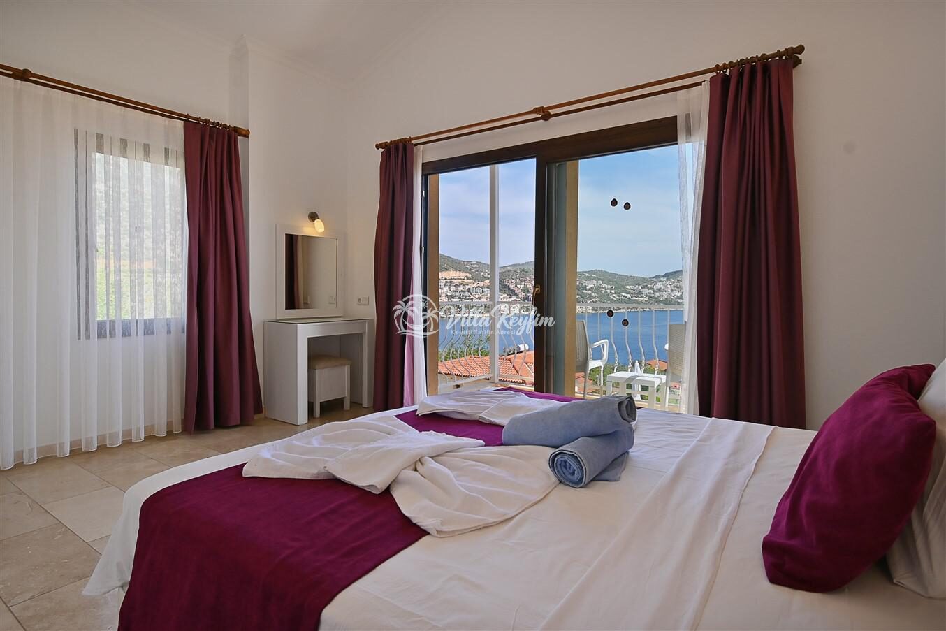 Villa Hermes 1 — 50