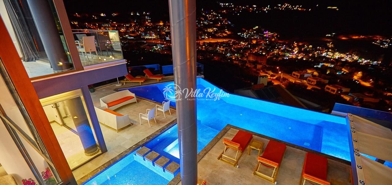 Villa Unlimited — 27