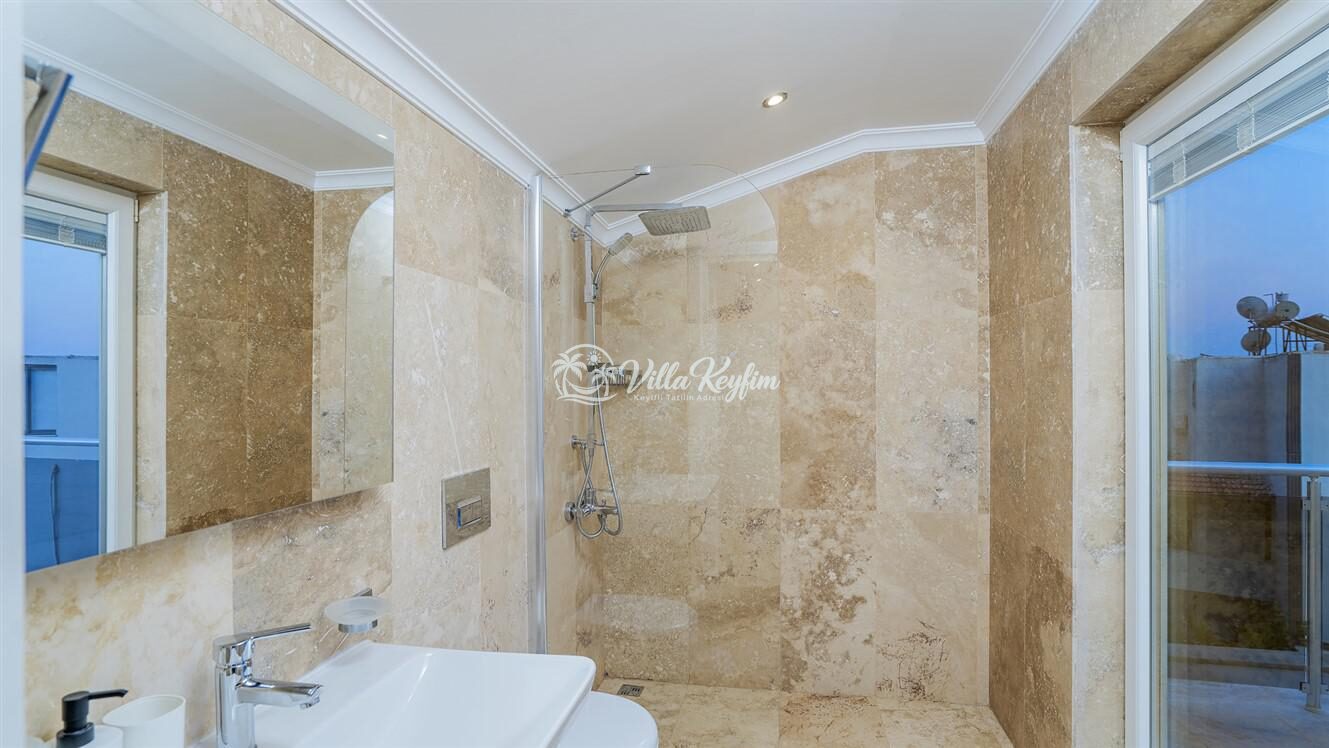 Villa Neptune — 104