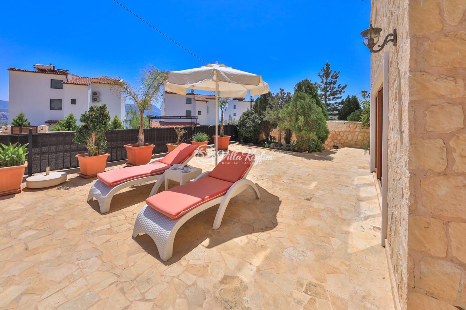 Villa Serta — 8