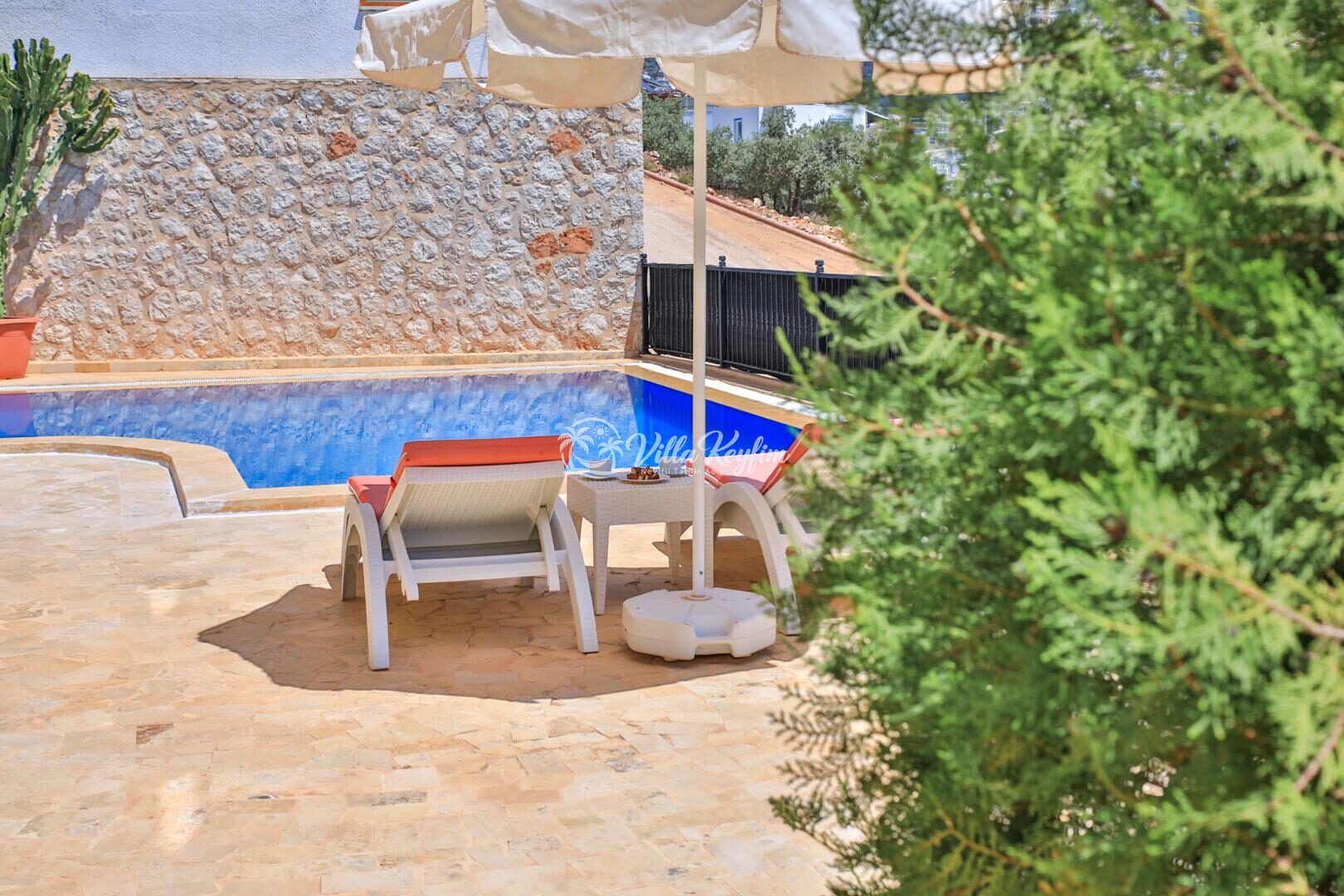 Villa Serta — 30