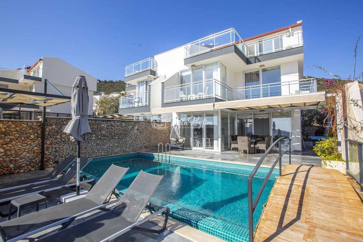 Villa Royal 1 — 4