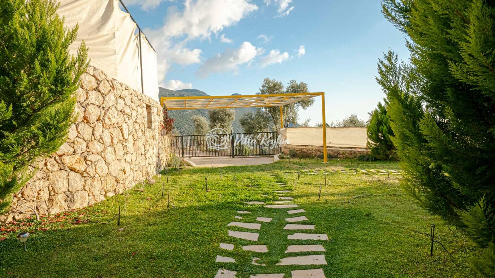 Villa Atilla — 11