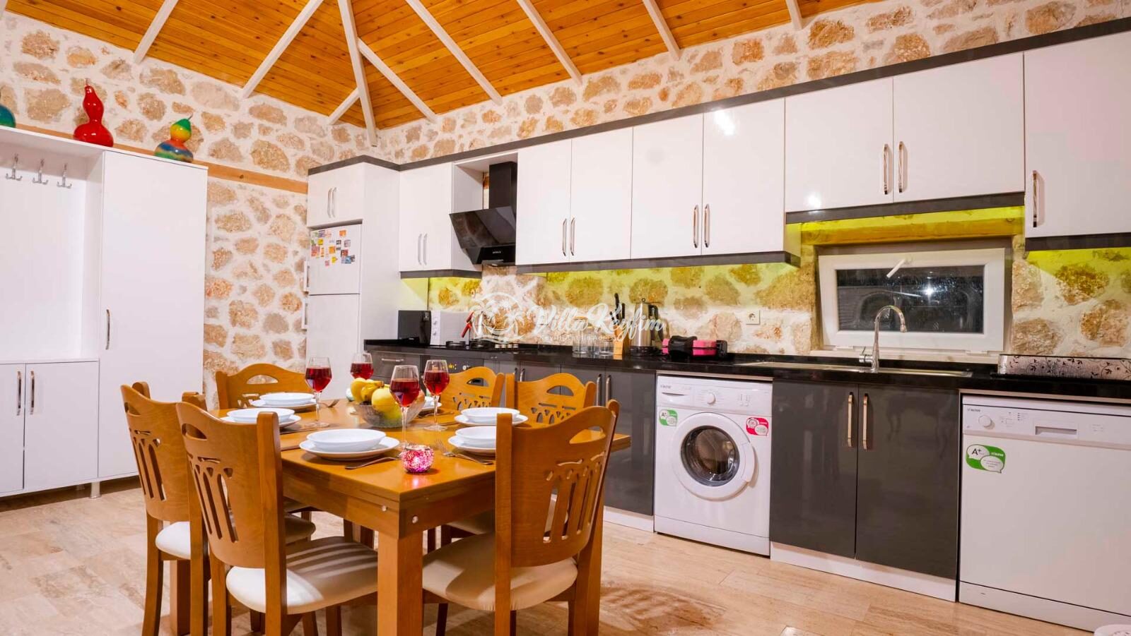 Villa Atilla — 17