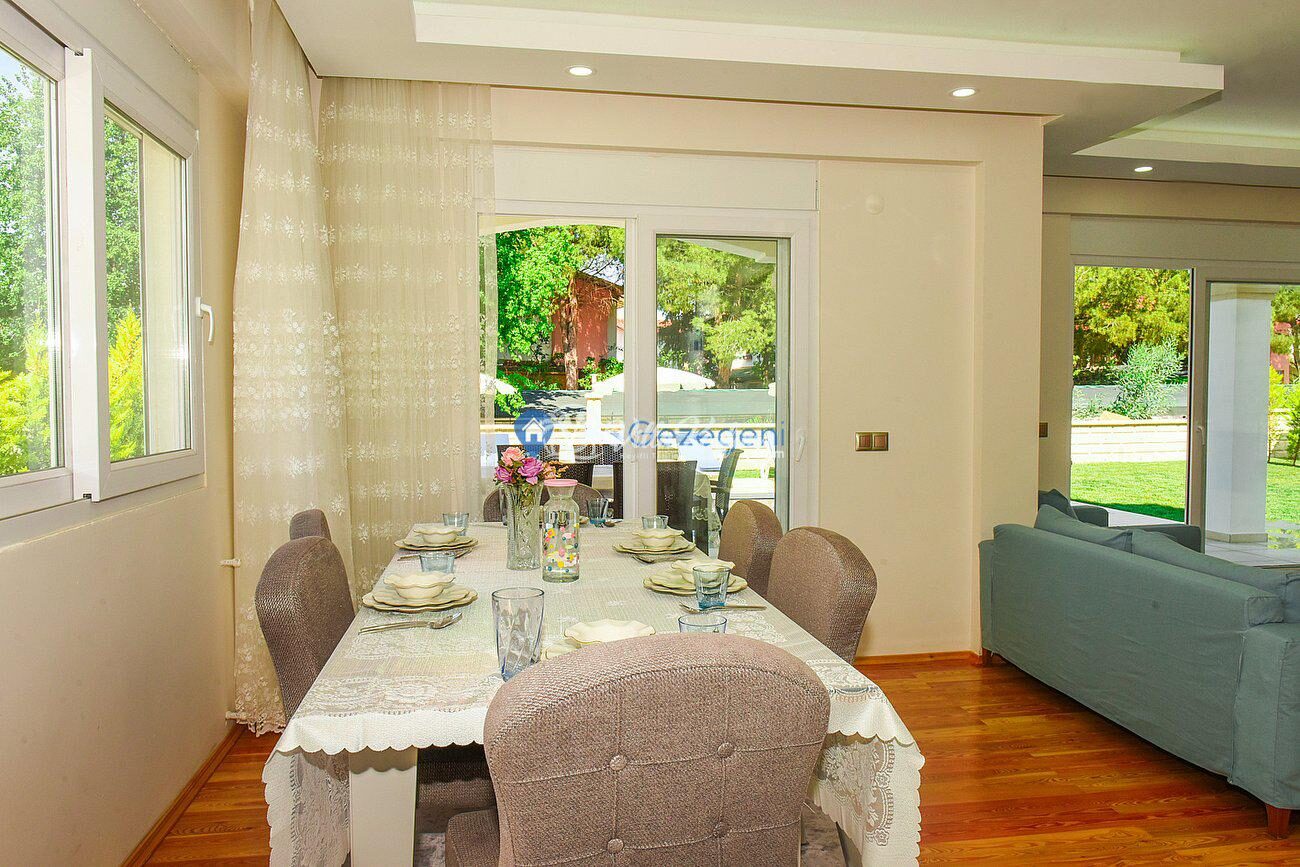 Villa Polo Three — 16