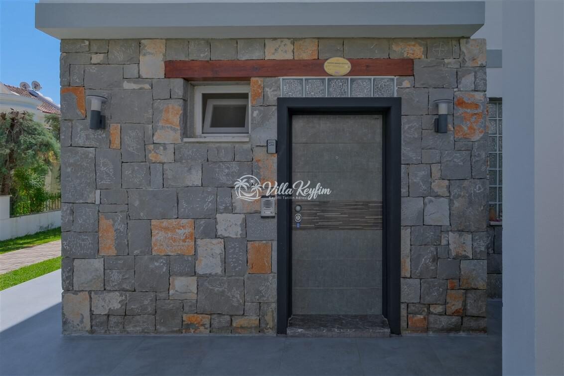 Villa Polo Two — 44