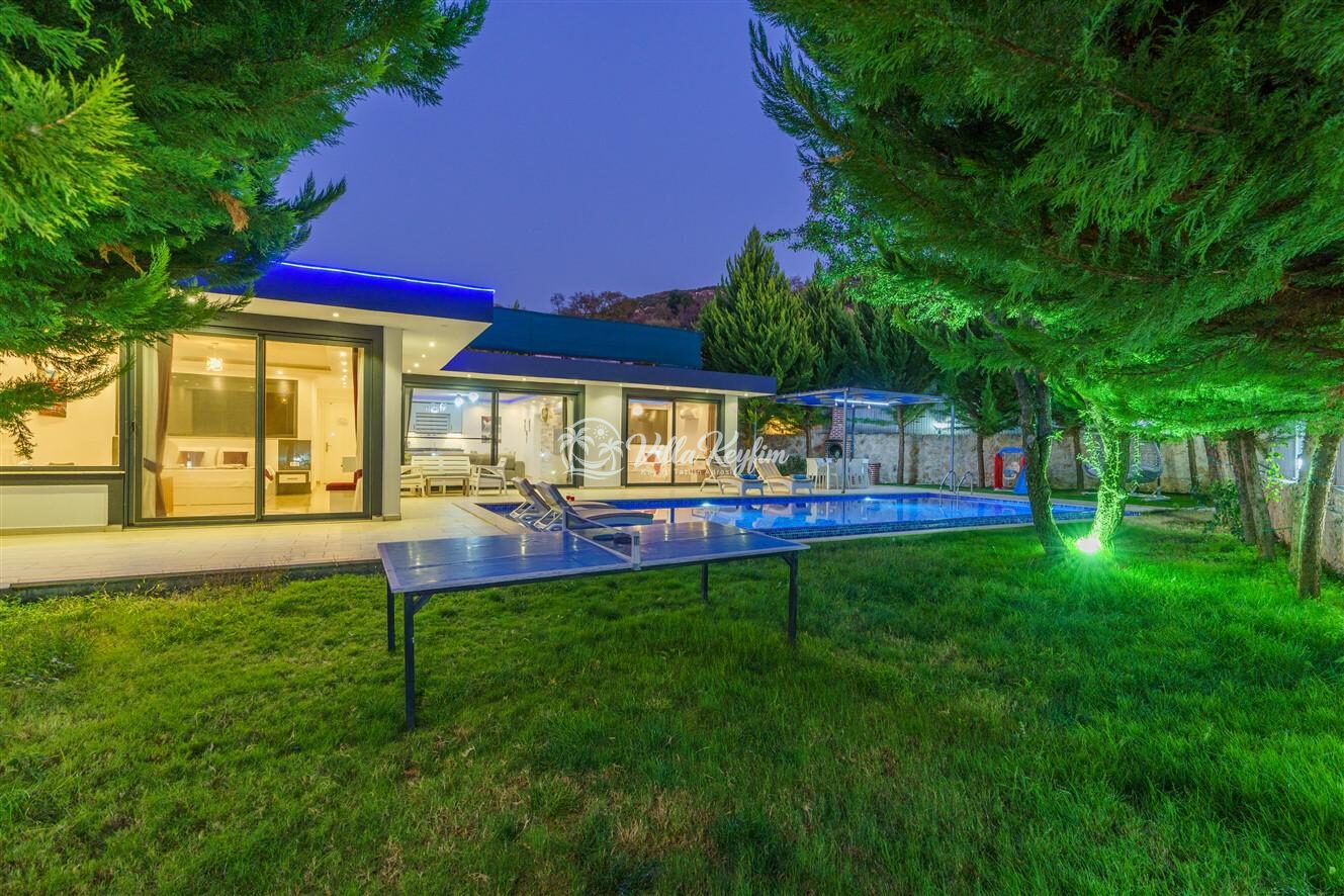 Villa Saha — 11