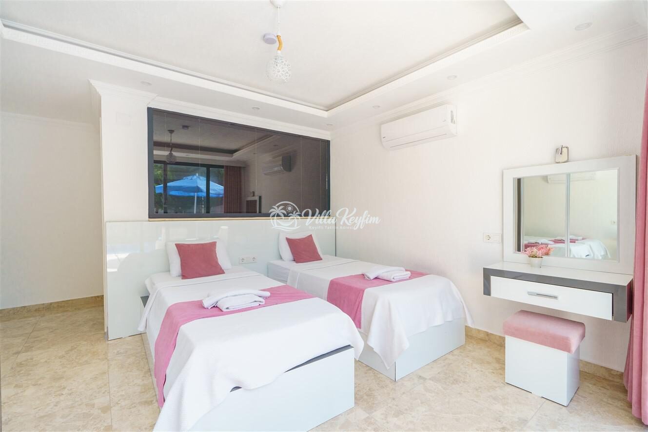 Villa Saha — 39