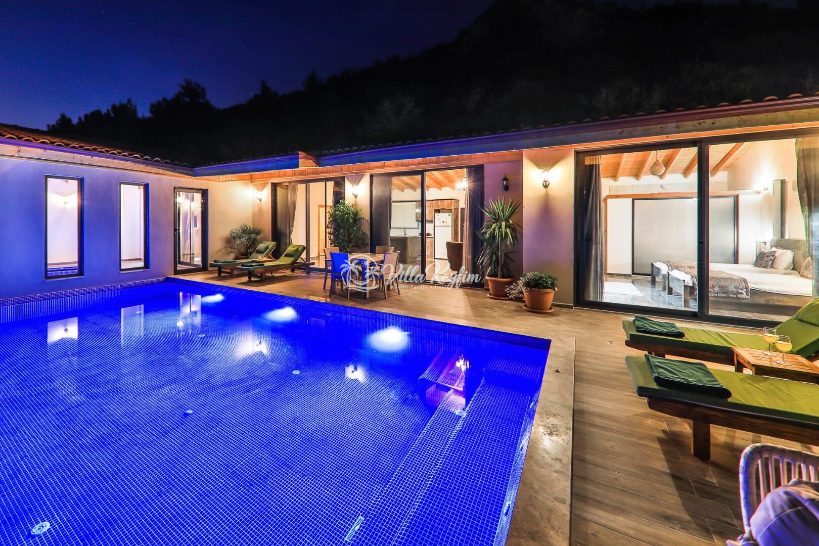 Villa Achyle — 1