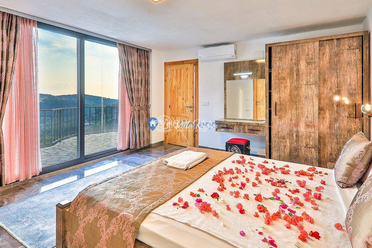 Villa Myra — 36