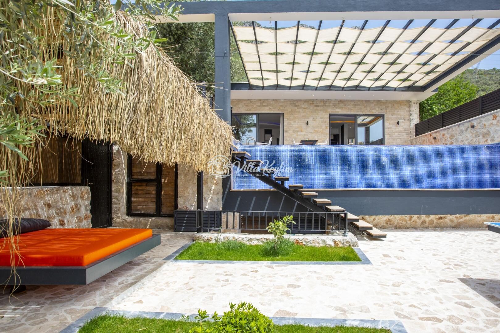 Villa Panama — 2