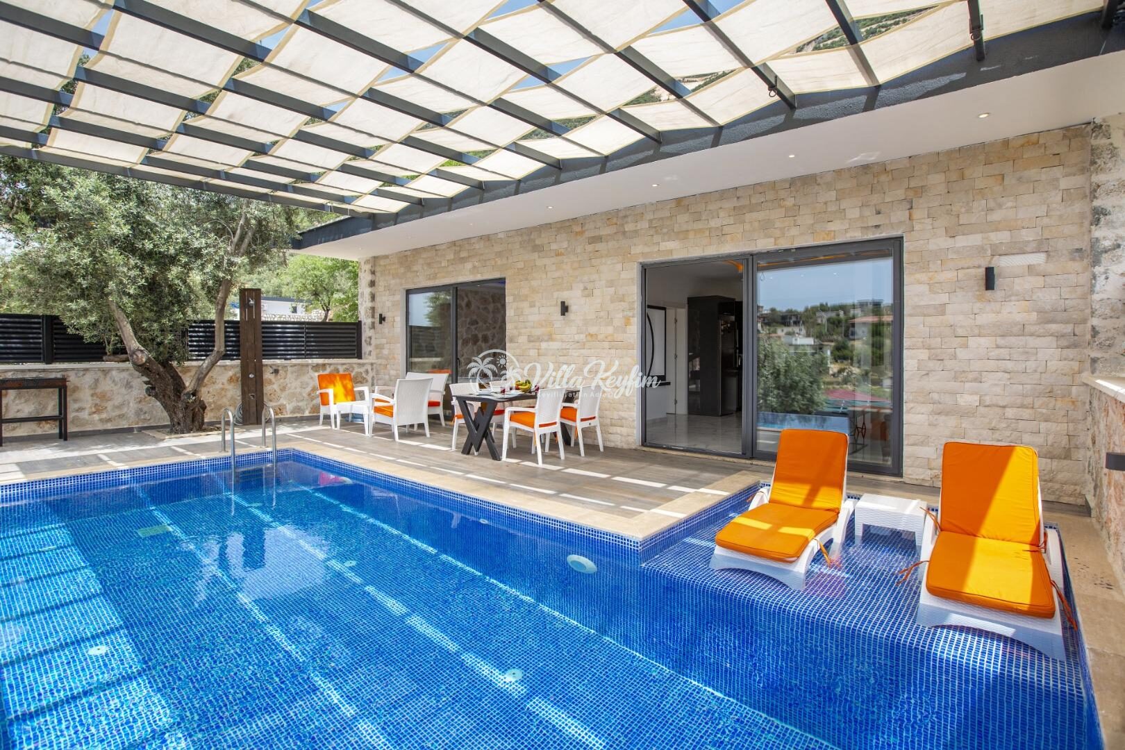Villa Panama — 5