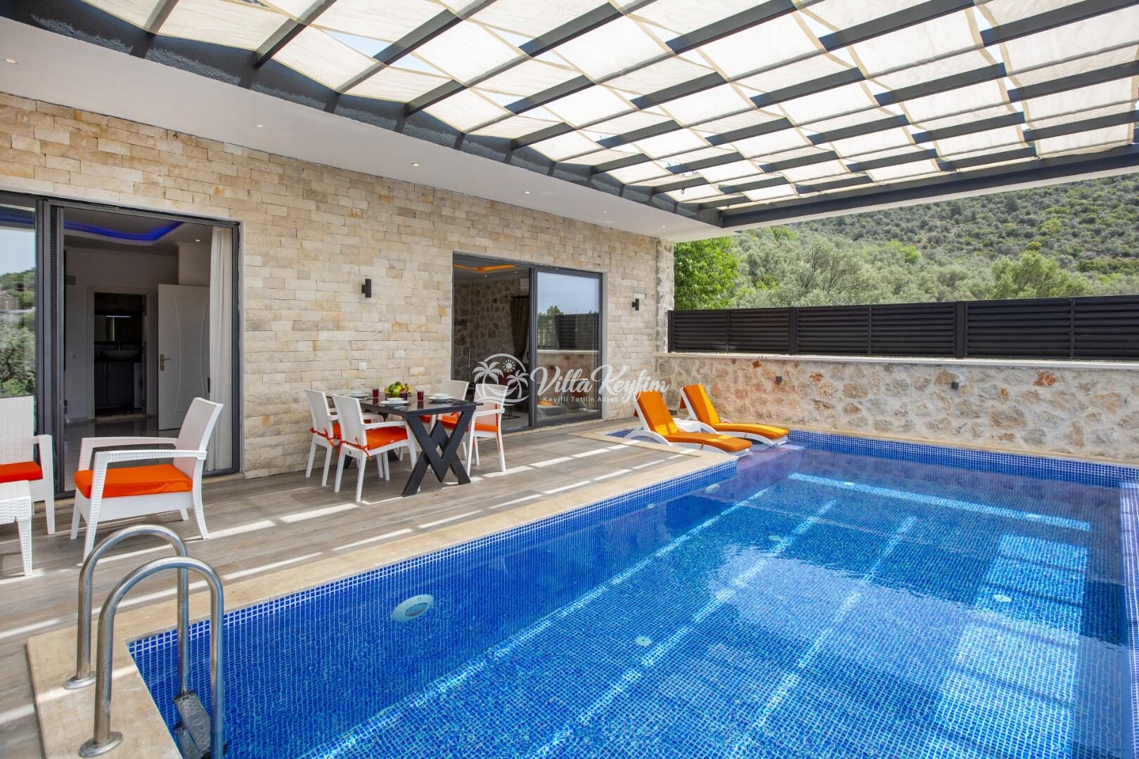 Villa Panama — 7