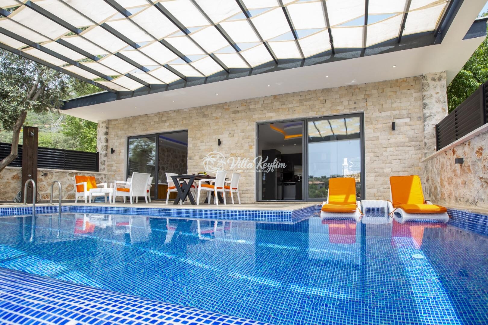 Villa Panama — 17