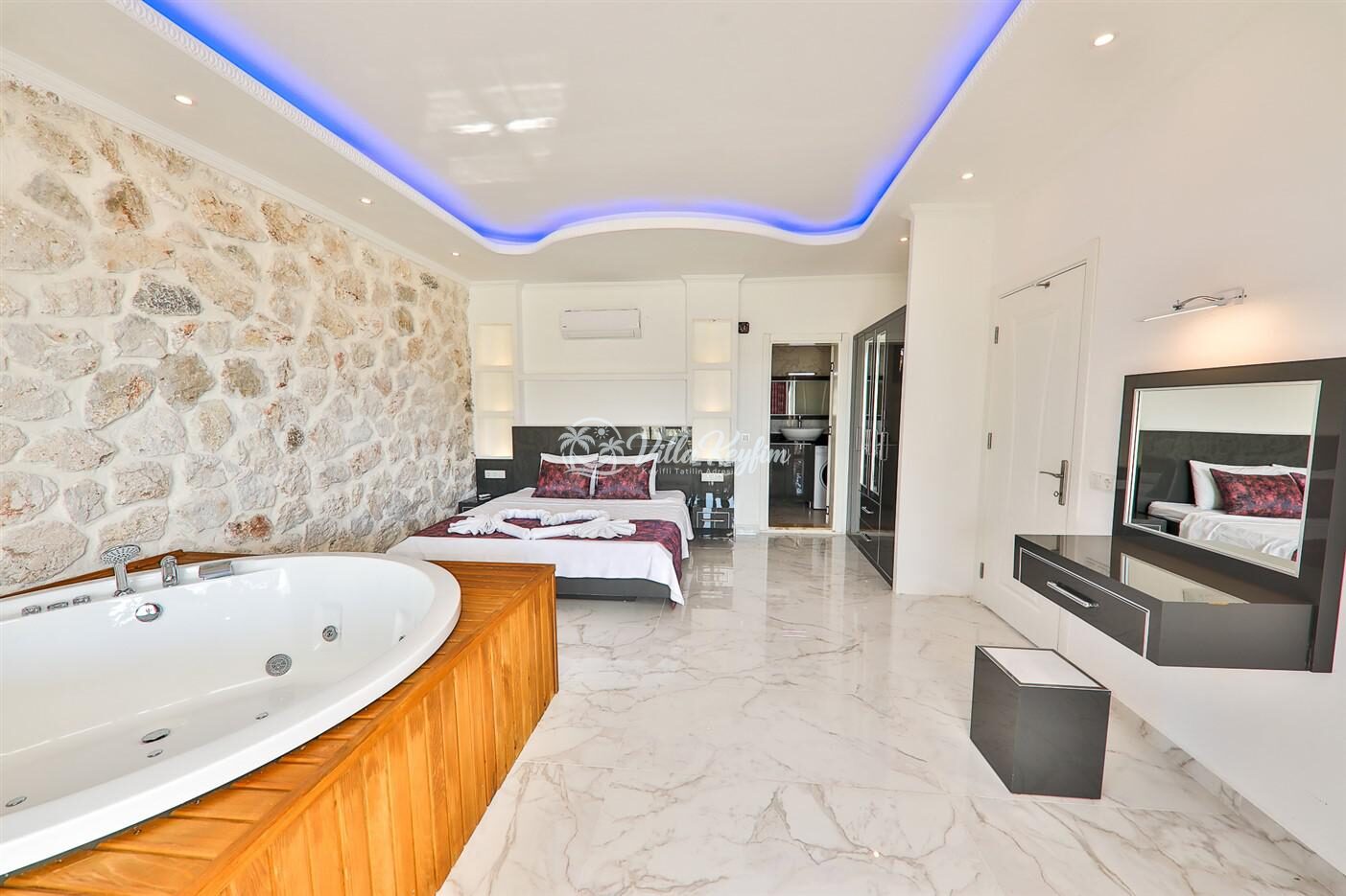 Villa Panama — 26
