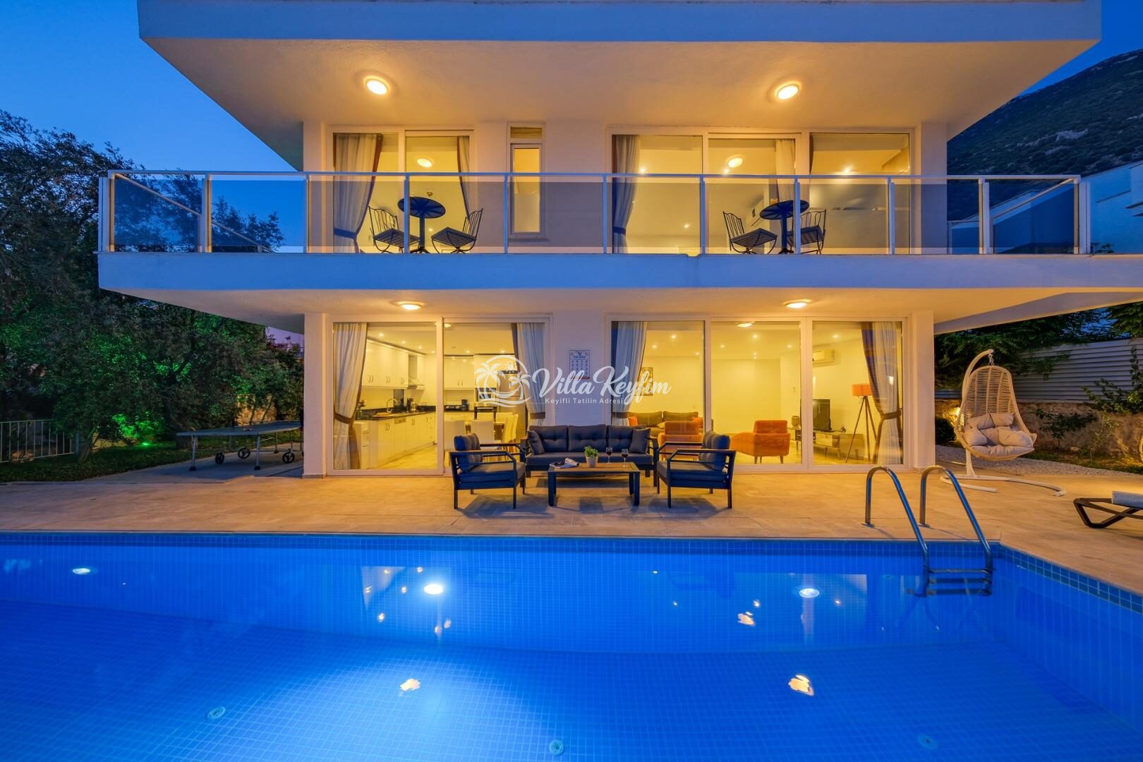 Villa Lumiere 3 — 11