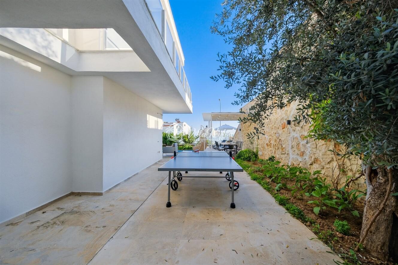 Villa Lumiere 1 — 29