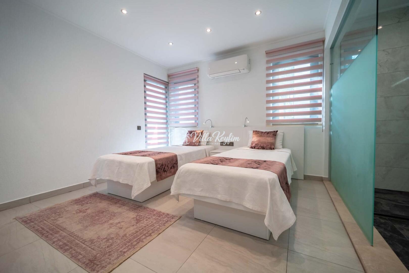 Villa Therapy 620 — 54