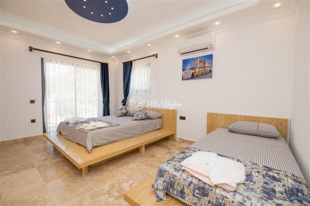 Villa Therapy — 20