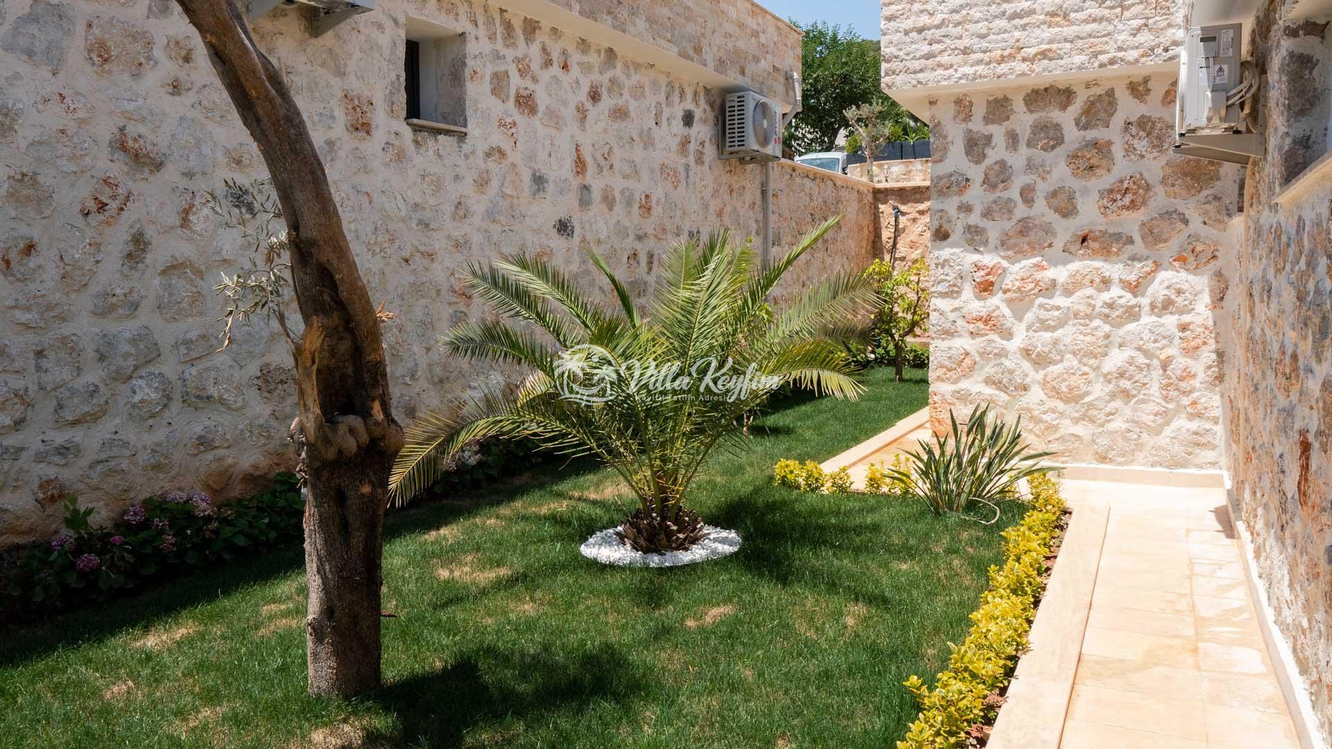 Villa Narin 7 — 13