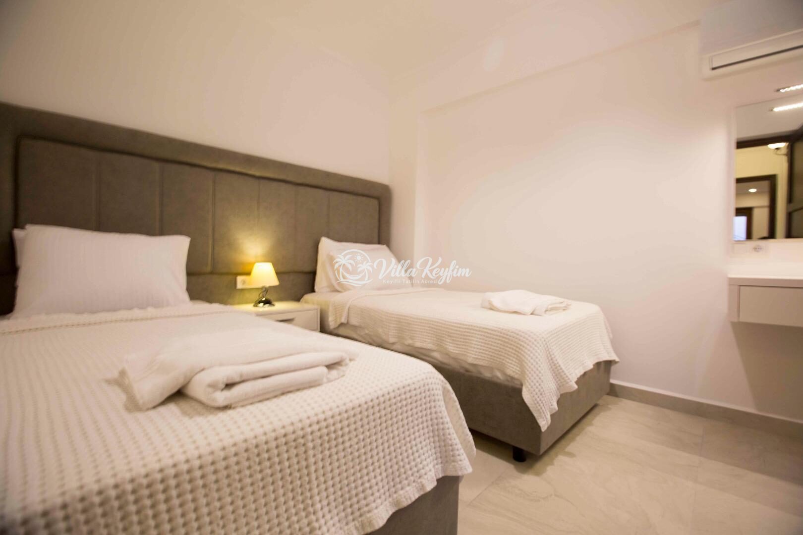 Villa Road Bora — 7