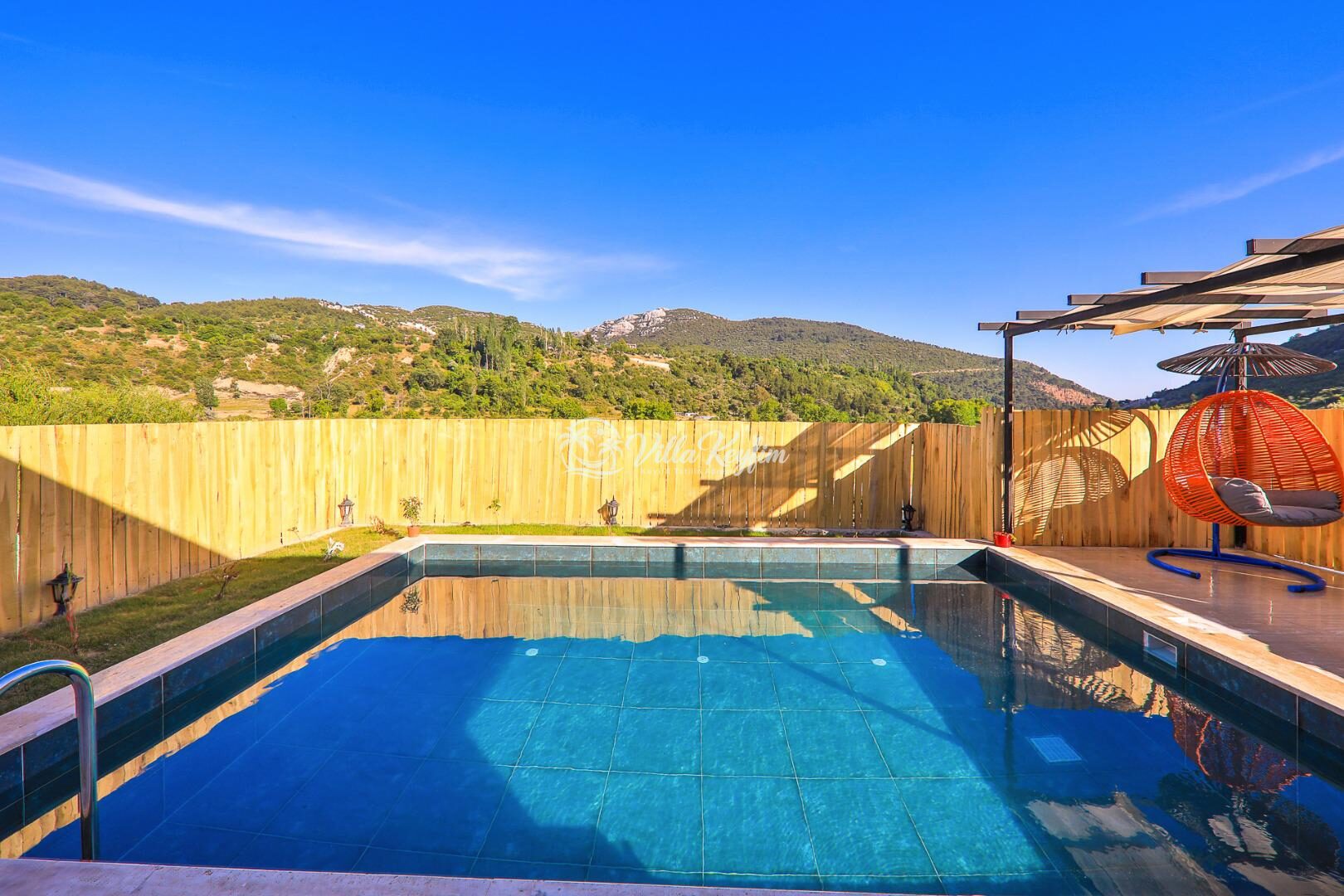 Villa Medis 3 — 5