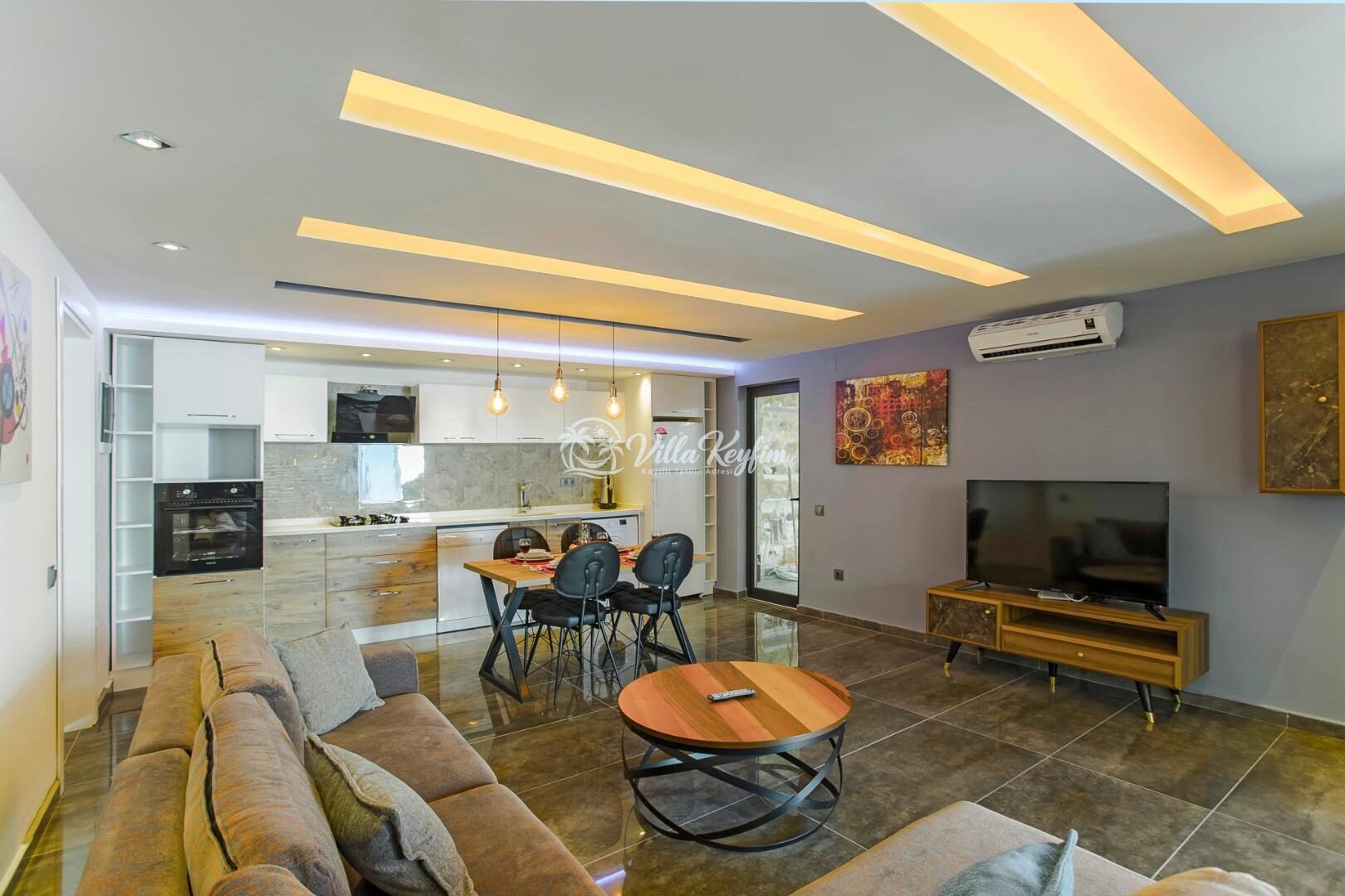 Villa Tarz — 44