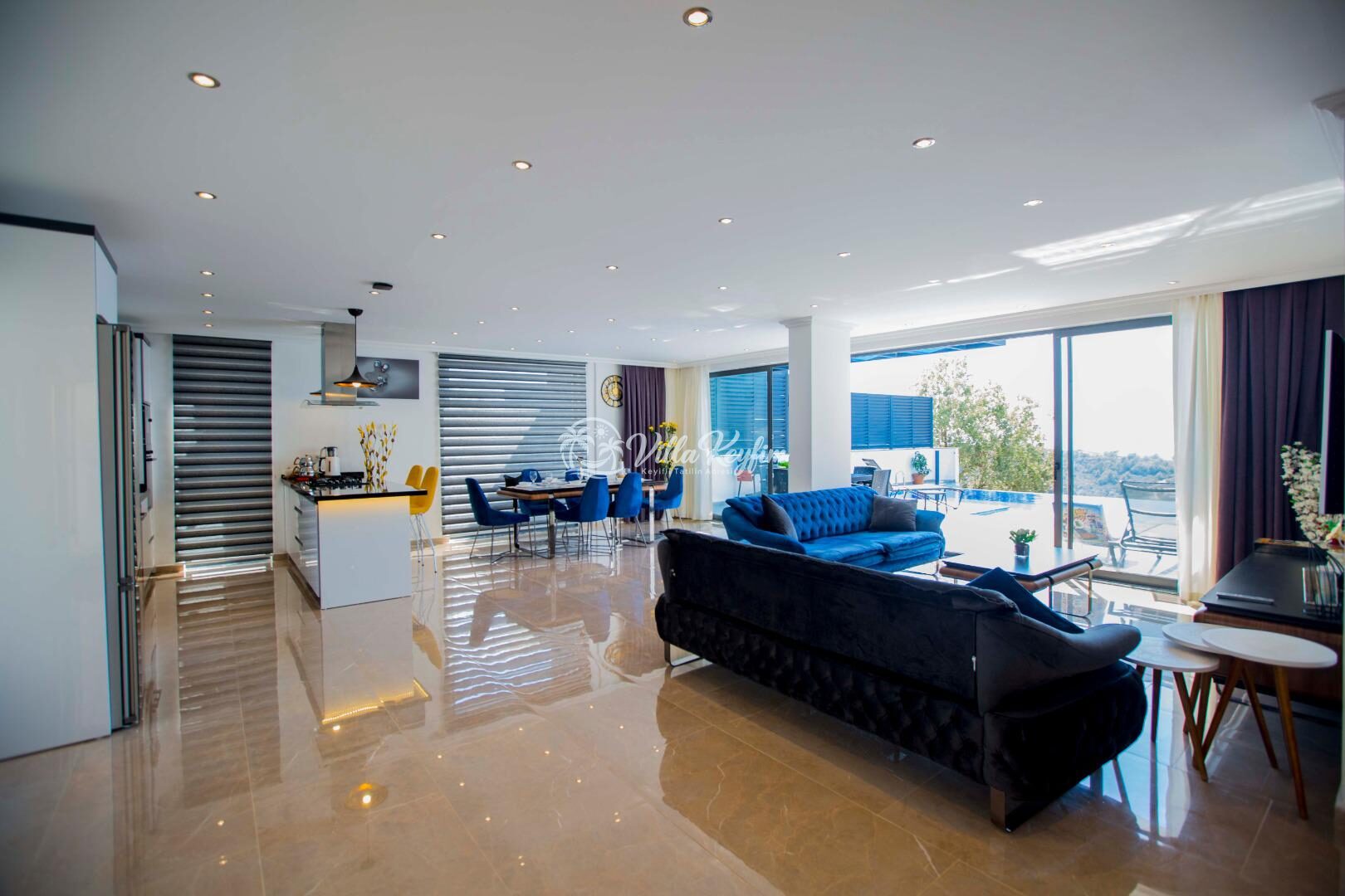 Villa Fantastik — 54
