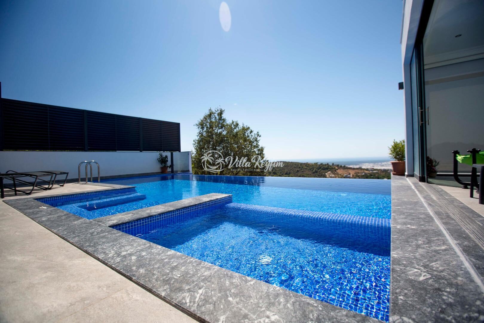 Villa Fantastik — 59