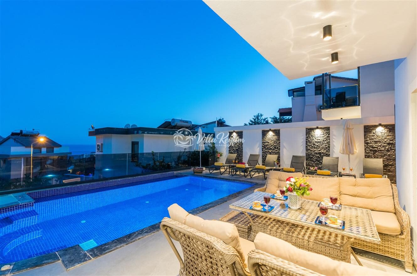 Villa Moon — 3