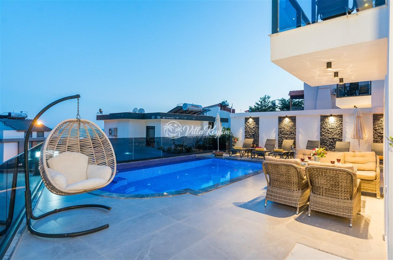 Villa Moon — 4