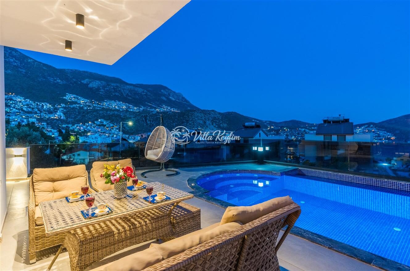 Villa Moon — 6
