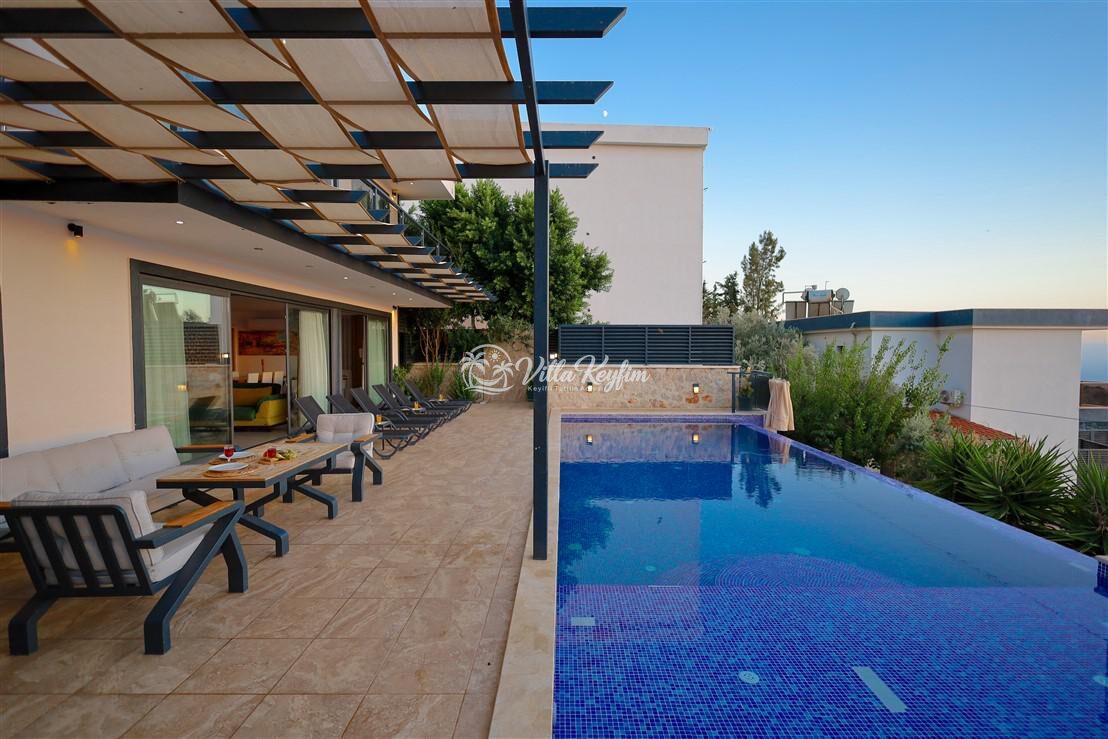 Villa Yusef — 10