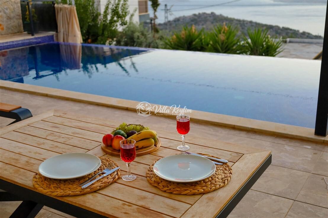 Villa Yusef — 17