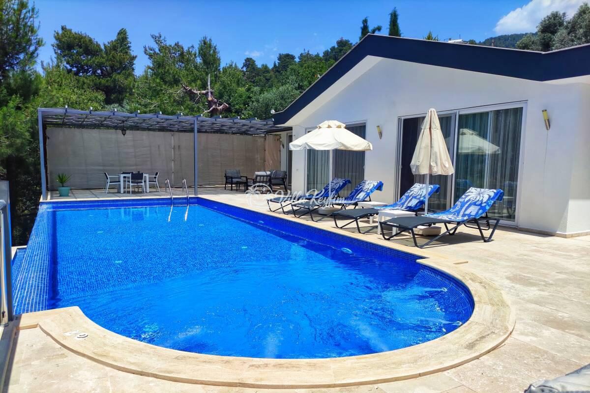 Villa Secret Swiss — 22
