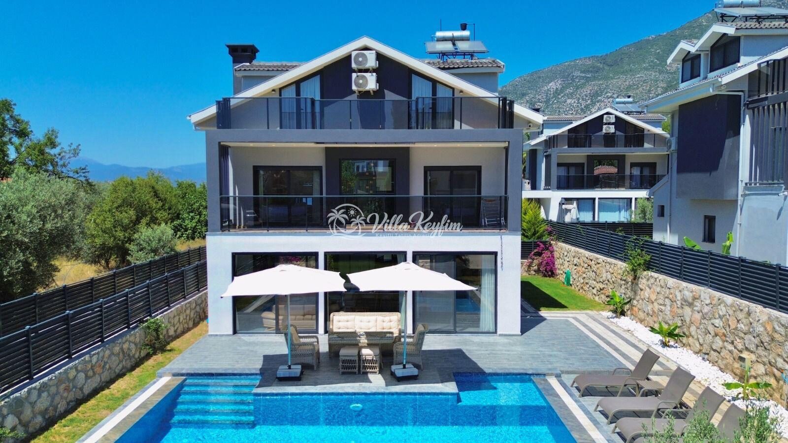 Villa Ranya — 1