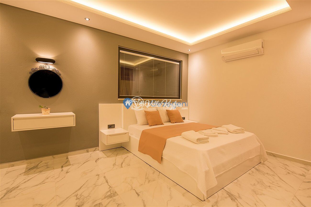 Villa Moonlight — 18
