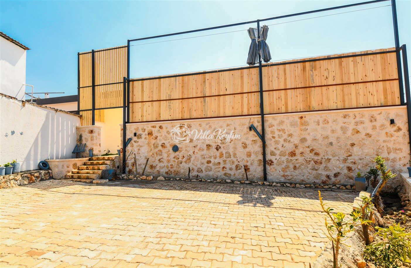 Villa Karya — 60