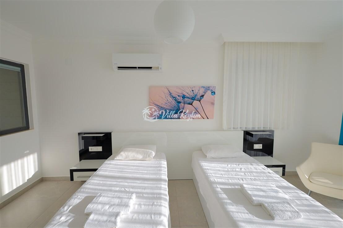 Villa Yusef — 62