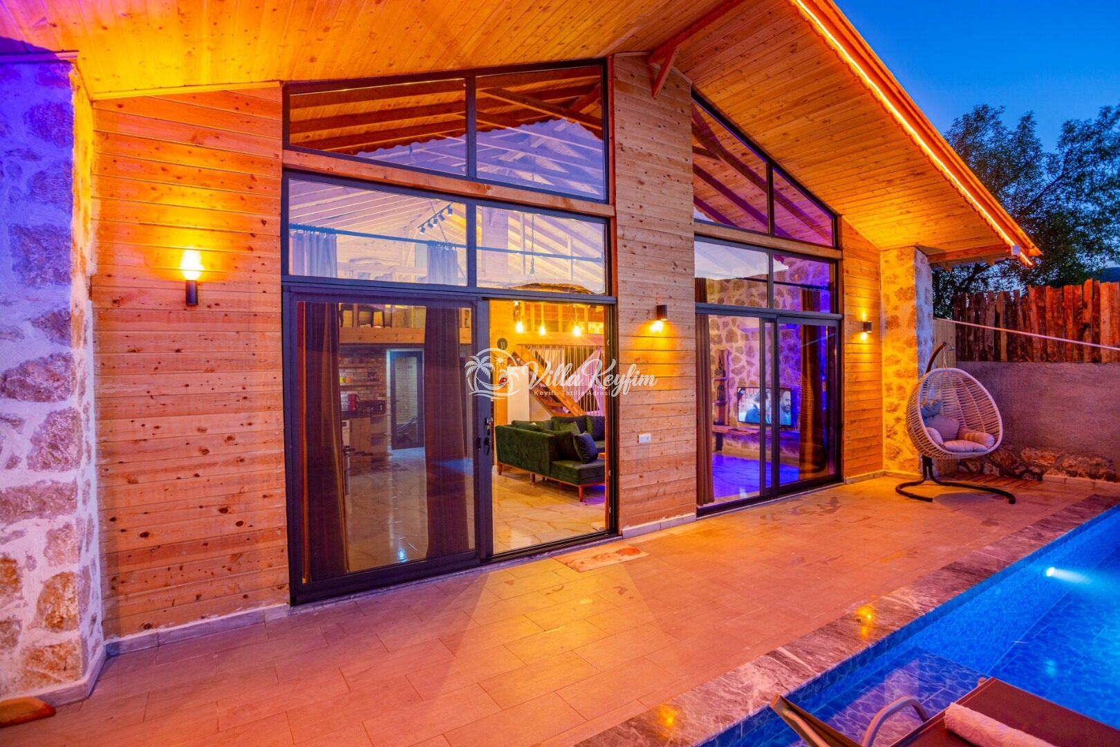 Villa Lofts — 1