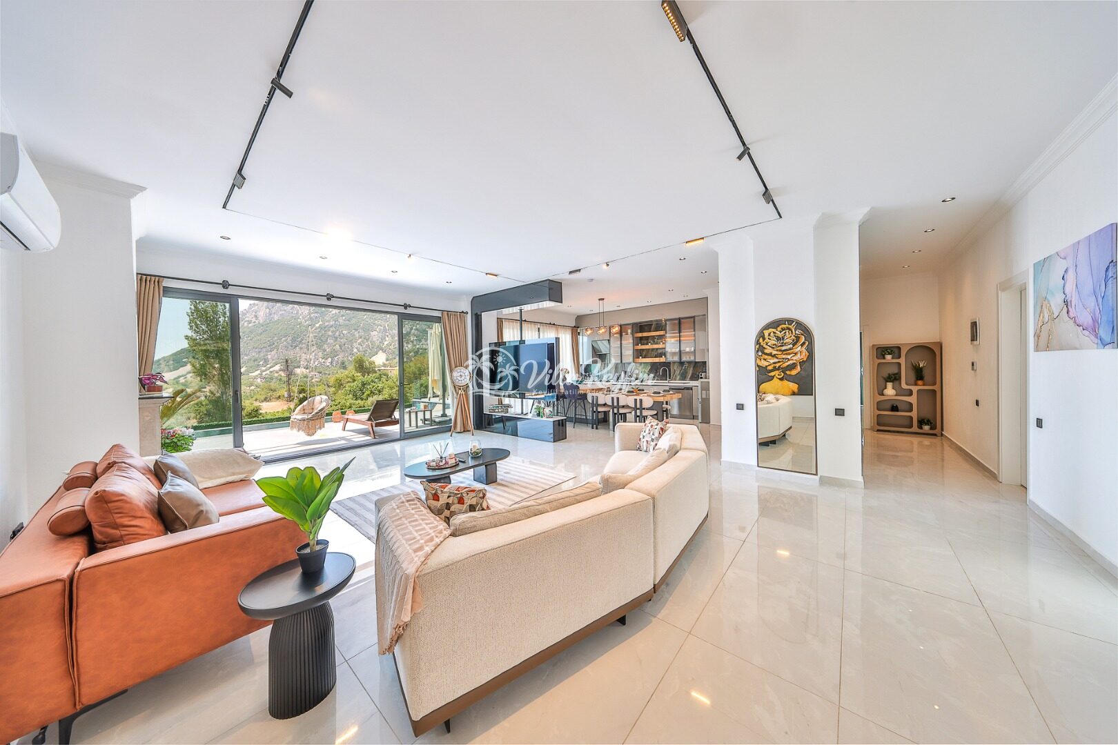 Villa Free — 49