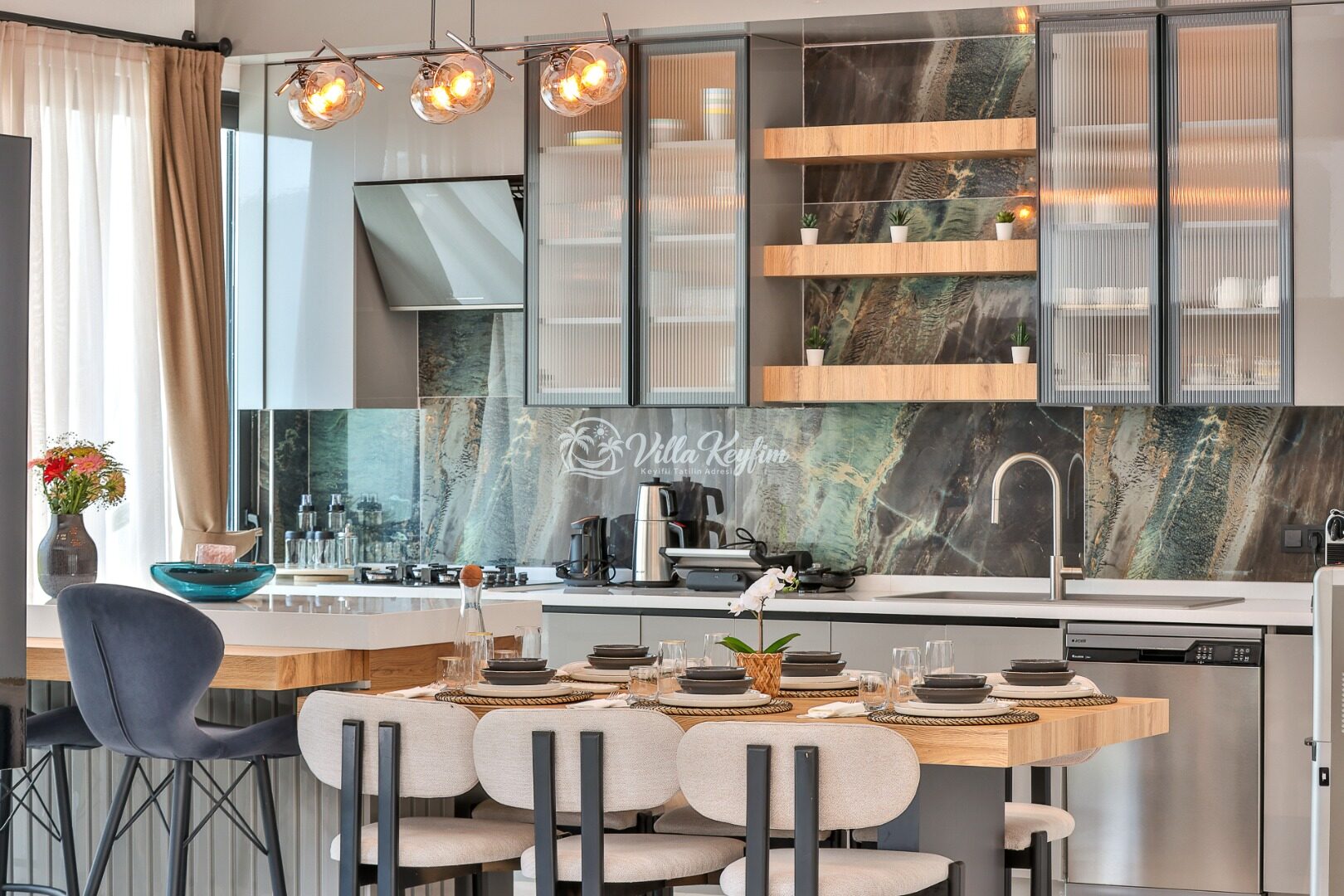 Villa Free — 50