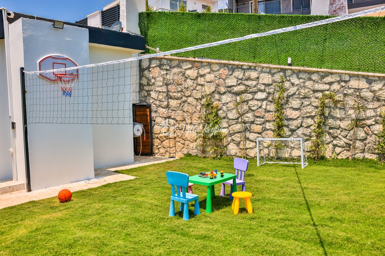 Villa Free — 88