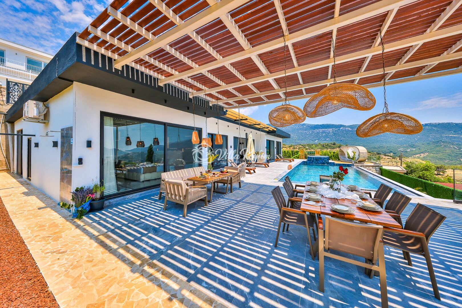 Villa Free — 105