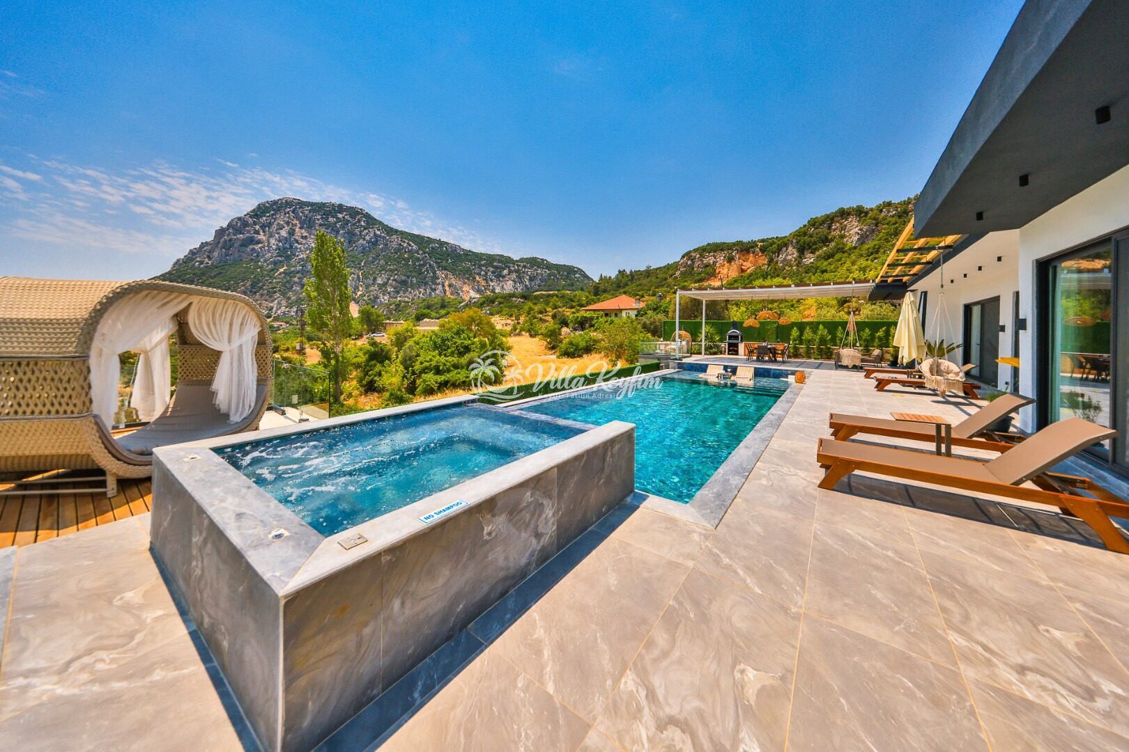 Villa Free — 109