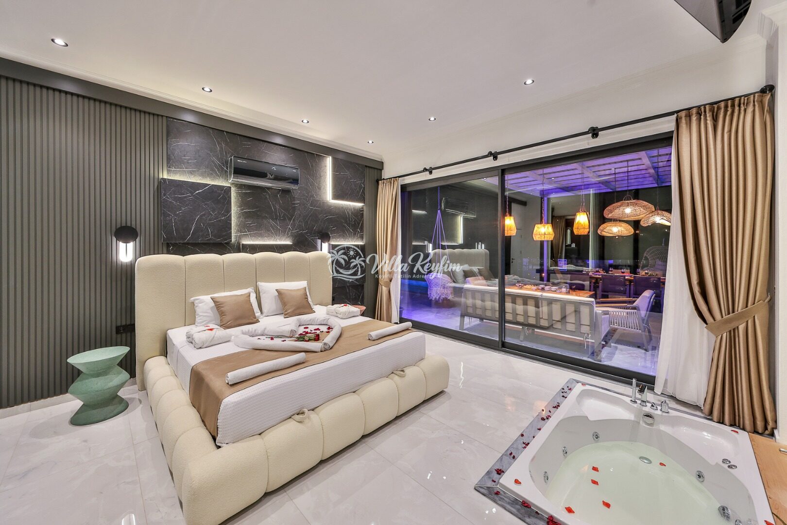 Villa Free — 133