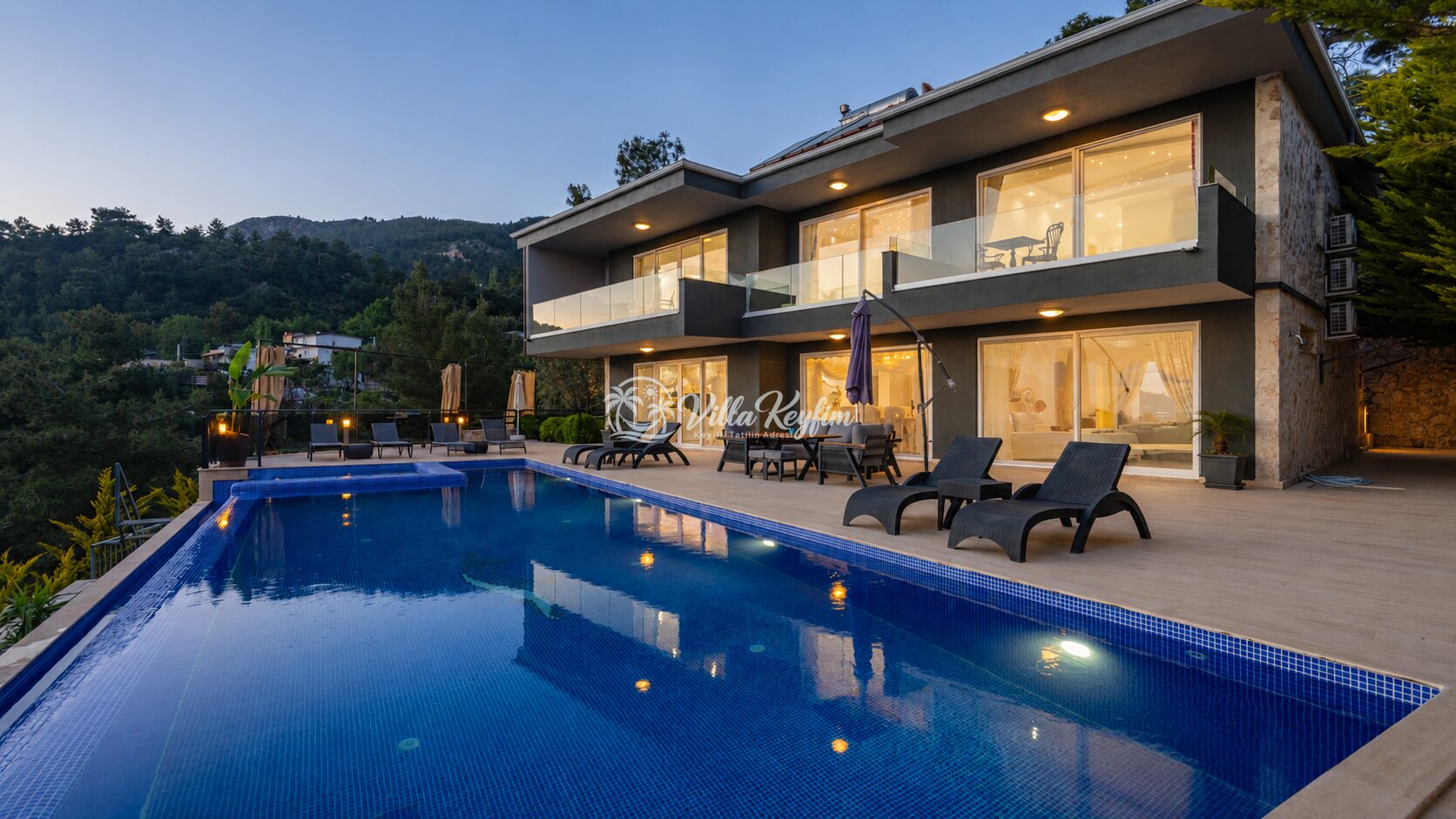 Villa Velaris — 14