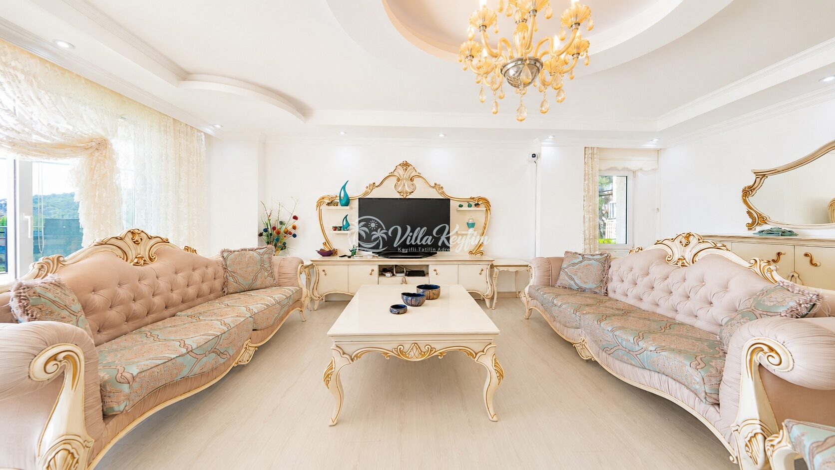 Villa Velaris — 16