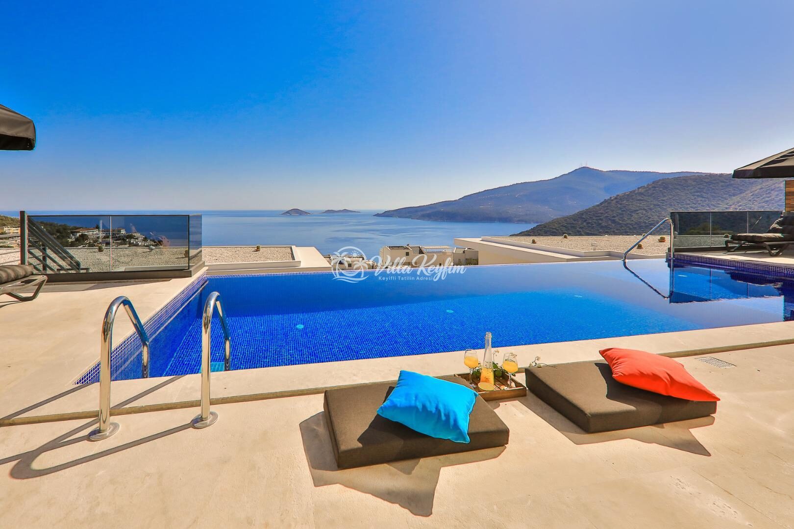 Villa Sweet — 8