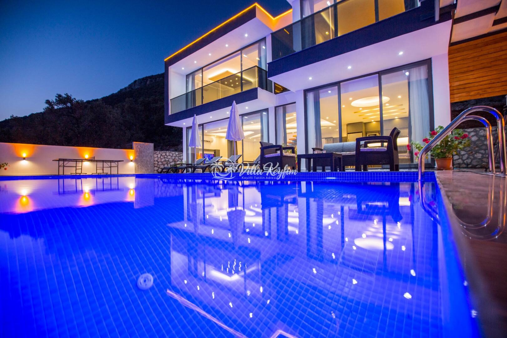 Villa Mustang — 1